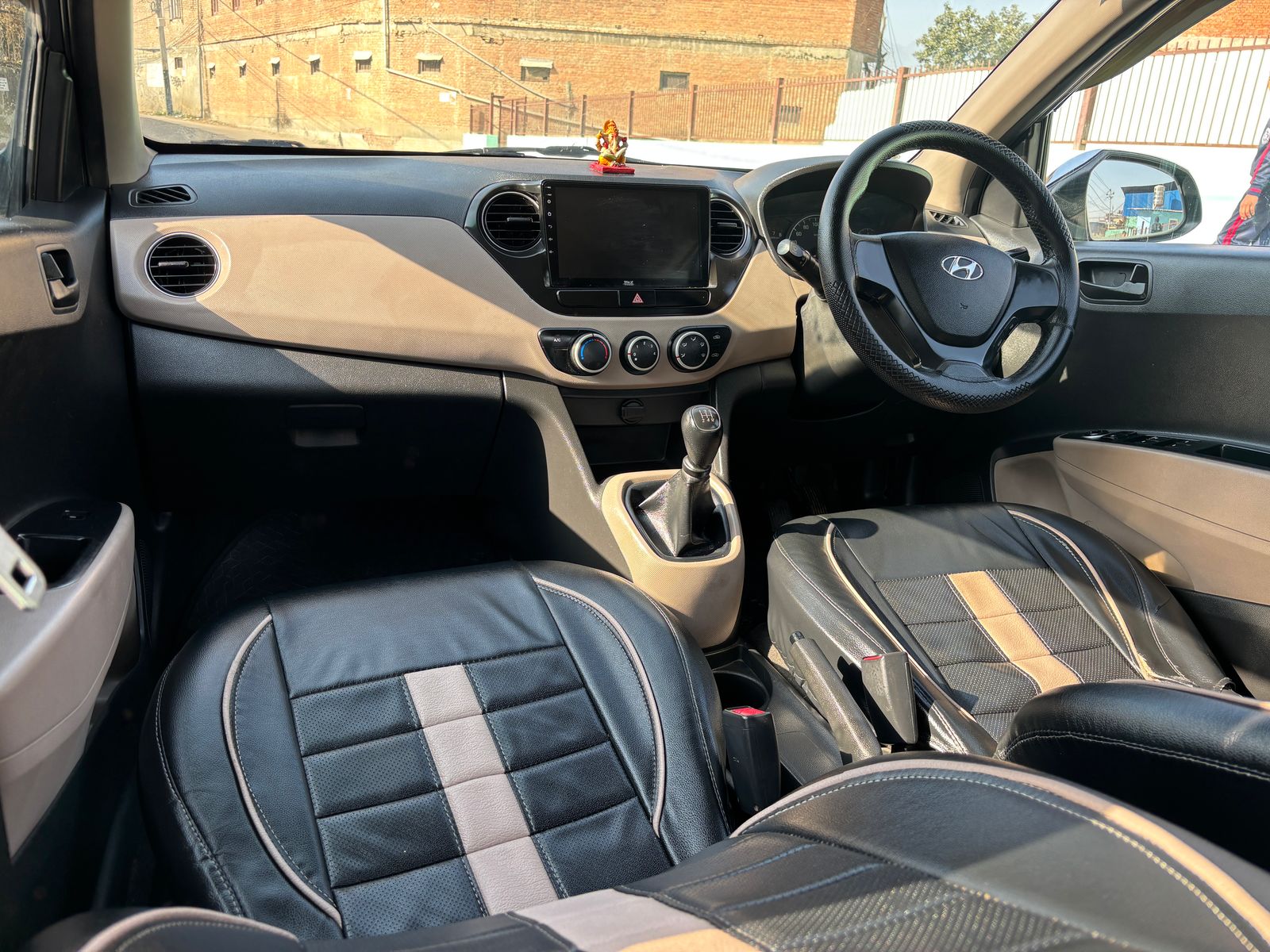 carDetail image