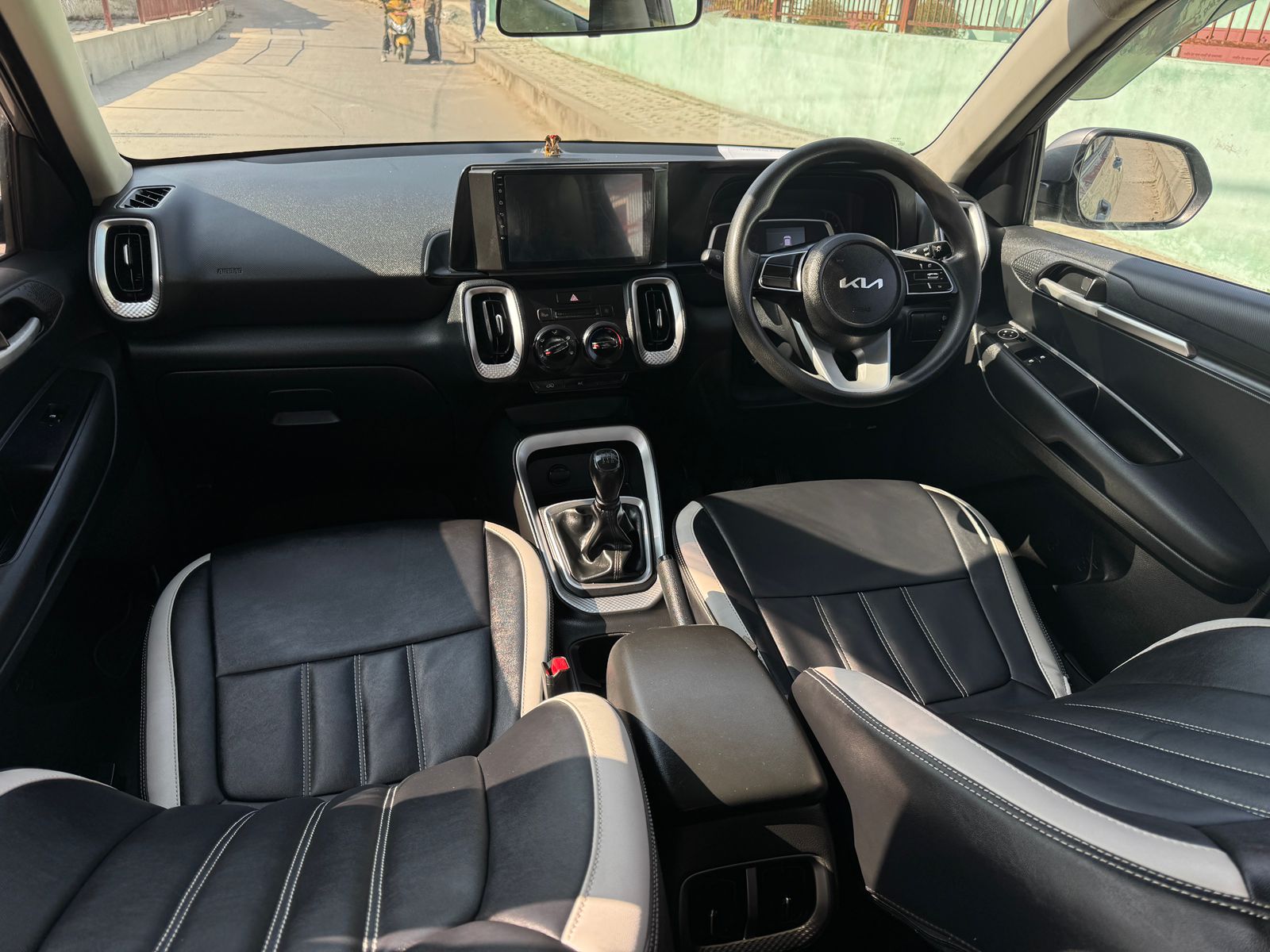 carDetail image