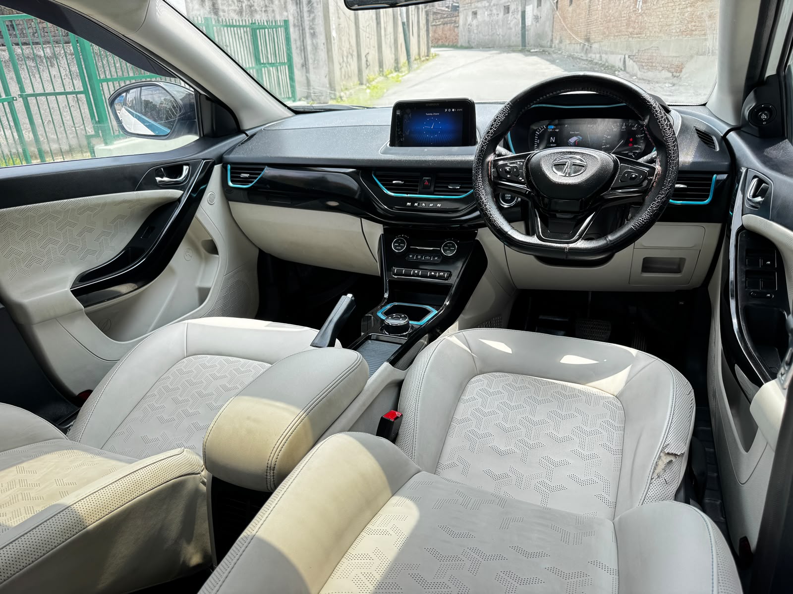 carDetail image
